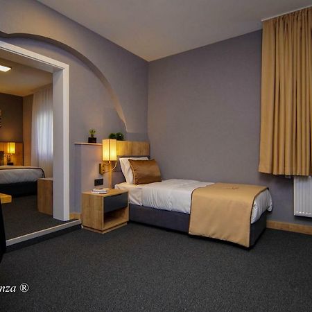 Casa Constanza Hotel Garni FDH Exterior photo